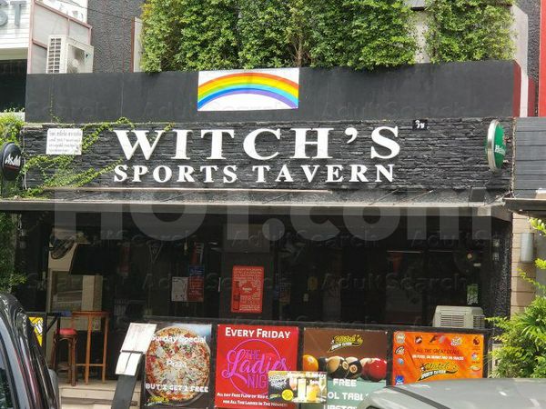 Beer Bar / Go-Go Bar Bangkok, Thailand Witch's Tavern