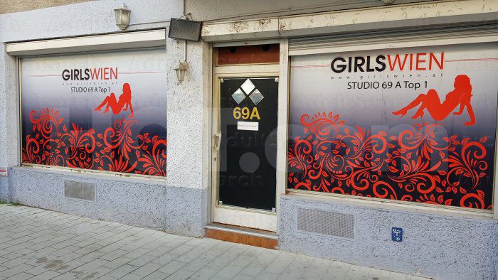 Vienna, Austria Girls Wien,Studio 1160