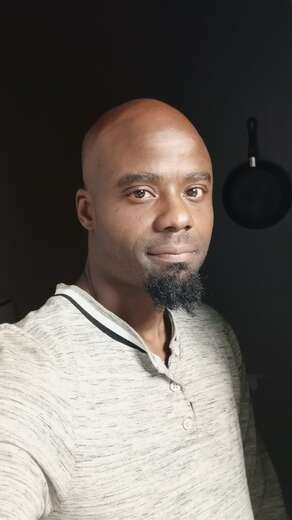 Escorts Atlanta, Georgia Frisky, fun, loveable, type guy.