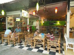 Beer Bar Udon Thani, Thailand Barracuda Beer Bar