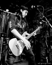 Escorts Dallas, Texas Musician and trained fighter