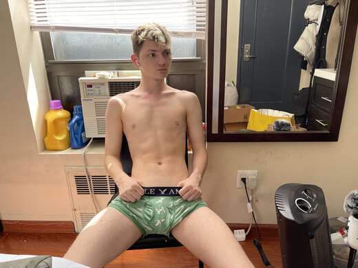 Escorts New York City, New York Toned Twink