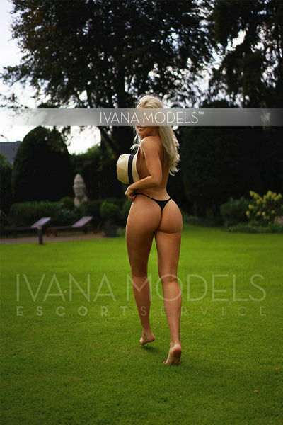 Escorts Dubai, United Arab Emirates A Truly Once In A Lifetime Experience Escort Jolie