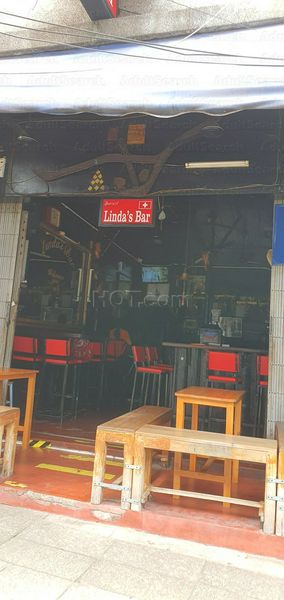 Beer Bar / Go-Go Bar Chiang Mai, Thailand Linda\'s Bar