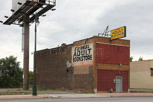 Sex Shops Detroit, Michigan Fifth Wheel Adult Bookstore