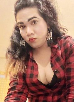 Escorts Surat, India Zoya