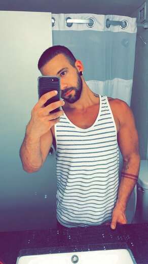 Escorts Miami, Florida Tulio Miami Cubano