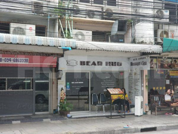 Massage Parlors Bangkok, Thailand Bear Hug Massage