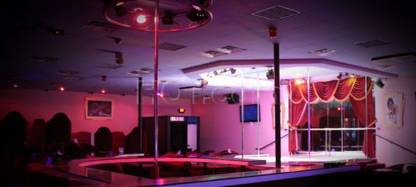 Strip Clubs Flint, Michigan Deja Vu Showgirls Flint Strip Club