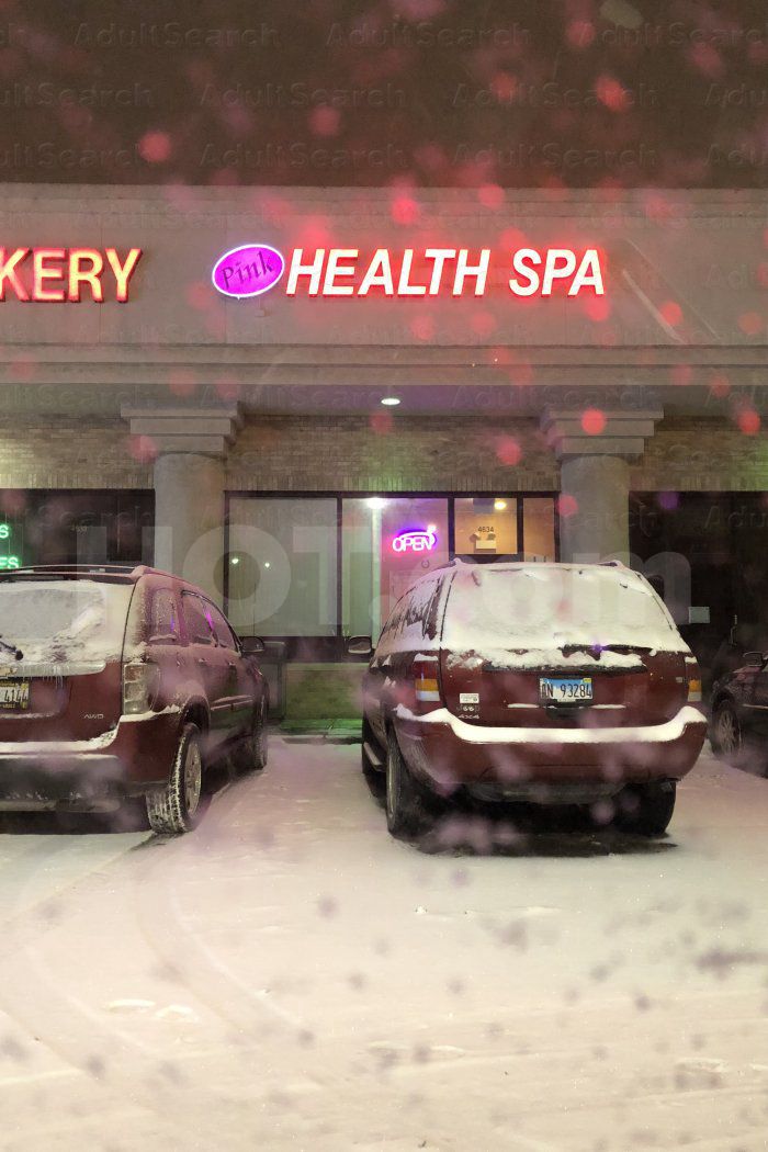 Chicago, Illinois Pink Health Spa