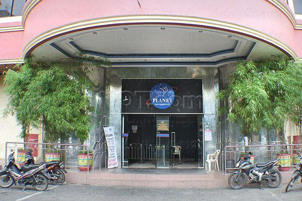 Freelance Bar Batam, Indonesia Planet Club Disco & KTV - Holiday Hotel