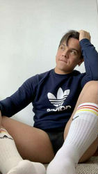 Escorts New York City, New York Colombian guy looking for a job