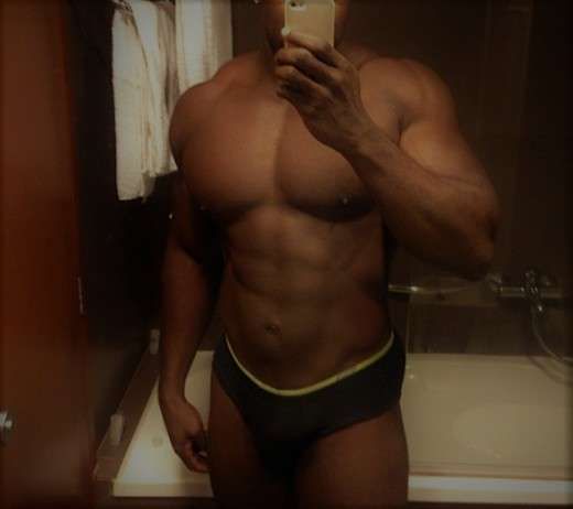 Escorts Long Island City, New York Handsome, masculine , versatile muscle