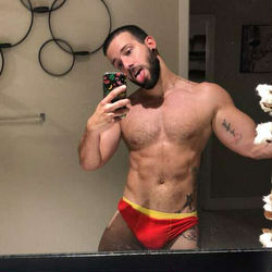 Escorts Miami, Florida Tulio Miami Cubano