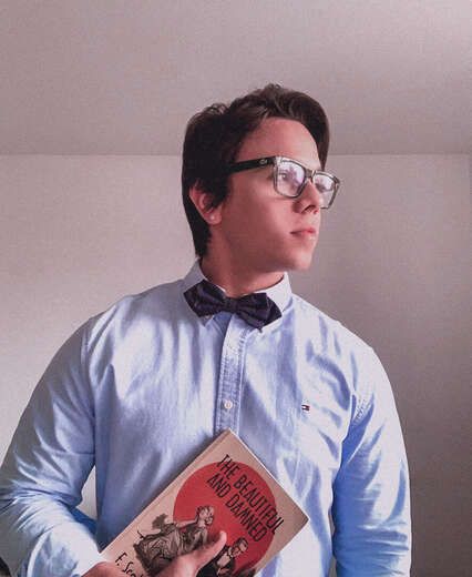 Escorts New York City, New York Colombian guy looking for a job