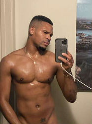 Escorts Los Angeles, California Cakes on deck