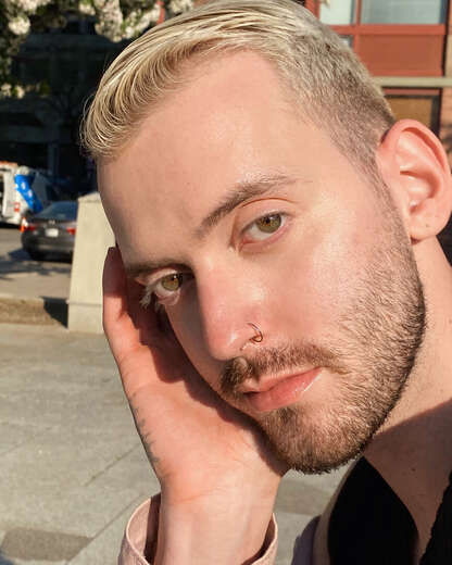 Escorts New York City, New York Provide good company for good cash