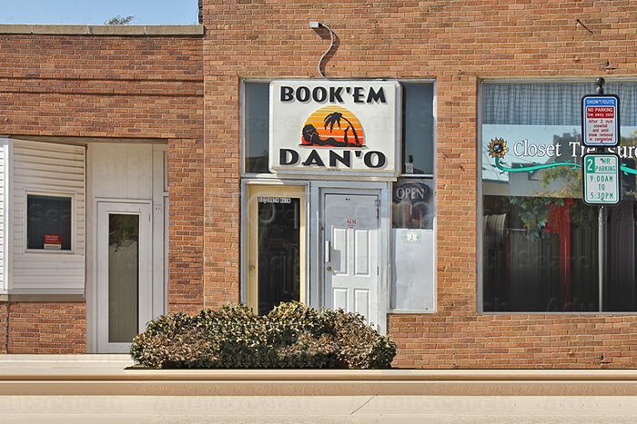 Denison, Iowa Book'em Dan'o