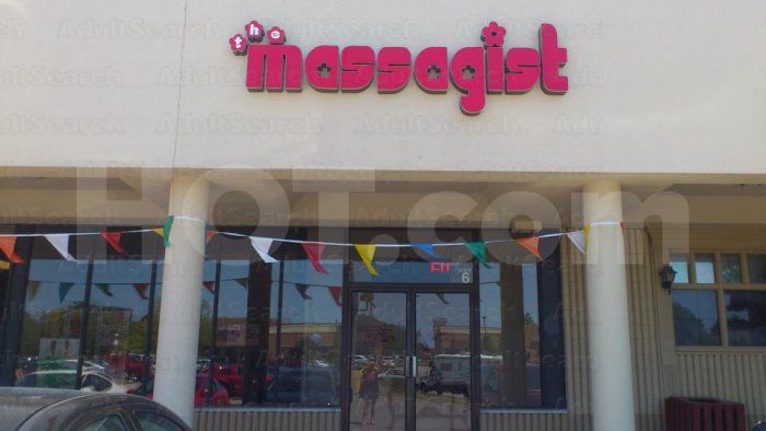 Bloomington, Illinois The Massagist