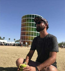 Escorts Chicago, Illinois Outgoing fun guy!