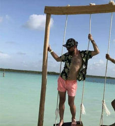 Escorts Chicago, Illinois Outgoing fun guy!