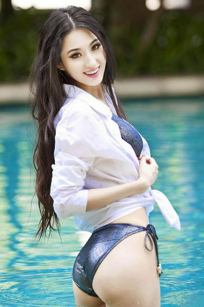 Escorts Guangzhou, China Pretty girl with nice smile