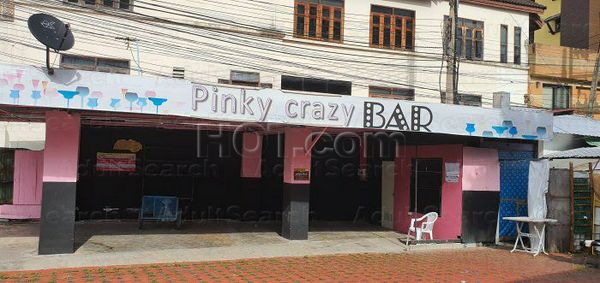 Beer Bar / Go-Go Bar Chiang Mai, Thailand Pinky Crazy bar