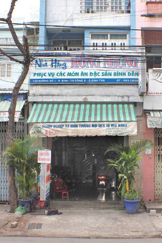 Freelance Bar Ho Chi Minh City, Vietnam Hong Nhung