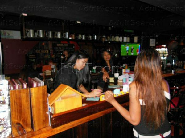Beer Bar / Go-Go Bar Ban Chang, Thailand Camel Pub and Restaurant