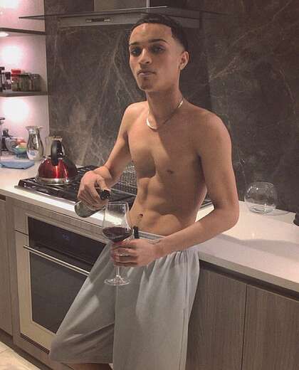 Escorts New York City, New York Latin