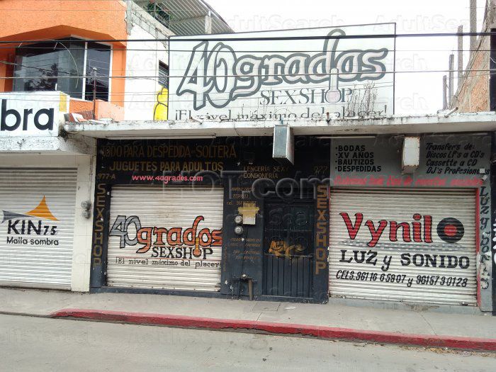 Tuxtla, Mexico 40 Grados Sex Shop