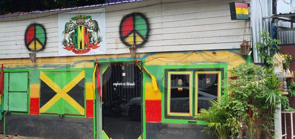 Beer Bar Chiang Mai, Thailand Peace Rasta