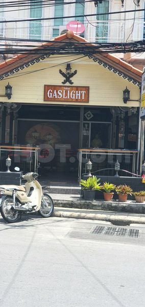 Beer Bar / Go-Go Bar Ban Chang, Thailand Gaslight Bar
