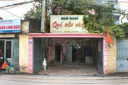 Freelance Bar Hanoi, Vietnam Qua Cau Vang