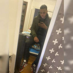 Escorts New York City, New York Hit me up