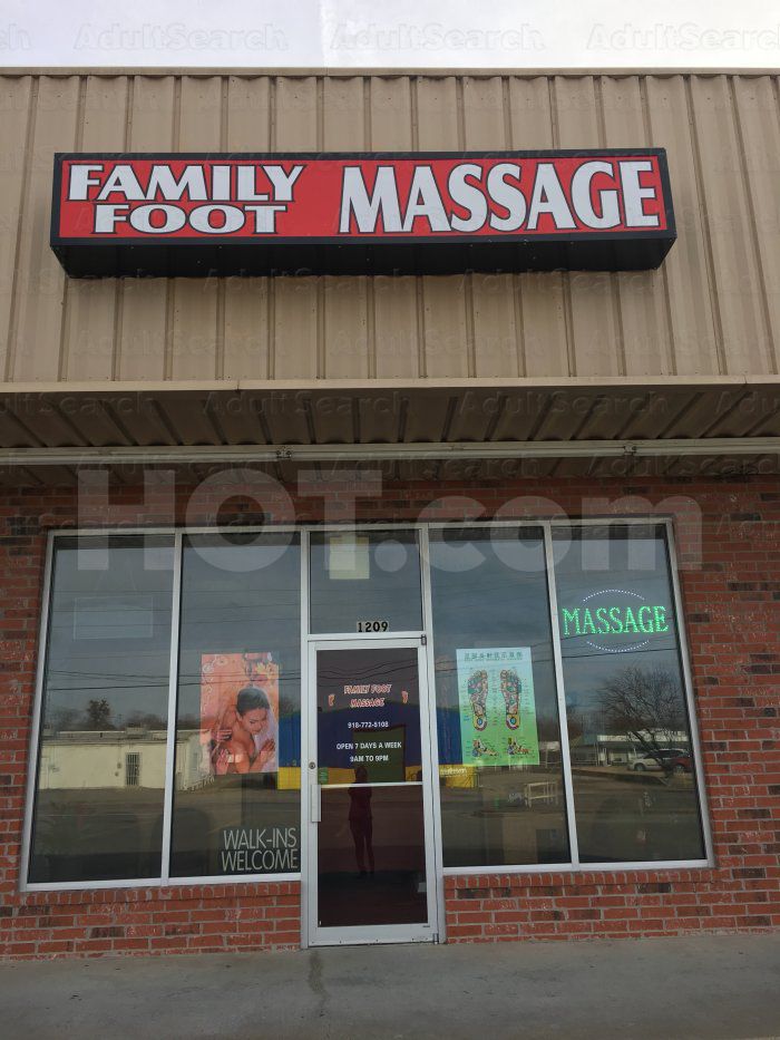 Tahlequah, Oklahoma Family Foot Massage