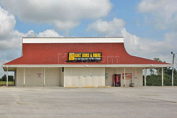 Sex Shops Buckley, Illinois Lion's Den