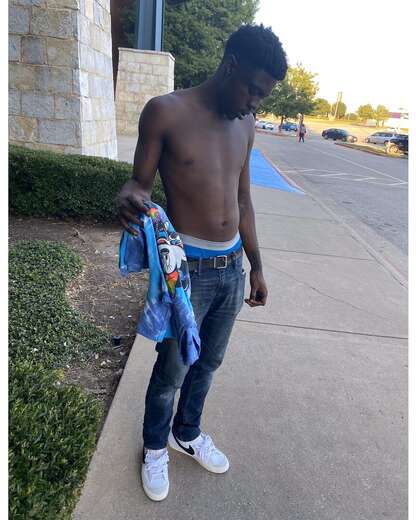 Escorts Dallas, Texas Pretty Sleazy Guy 💕