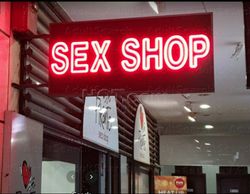 Sex Shops Seville, Spain Pikante Tienda y Cabinas XXX Satisfyer