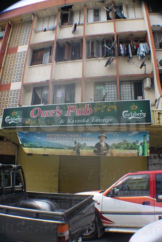 Freelance Bar Kota Kinabalu, Malaysia Our's Pub
