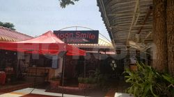 Beer Bar Hua Hin, Thailand Moon Smile & Platoo