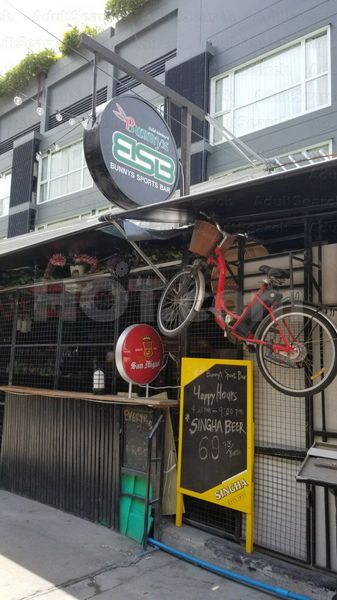 Beer Bar / Go-Go Bar Patong, Thailand Bunny's Sports bar