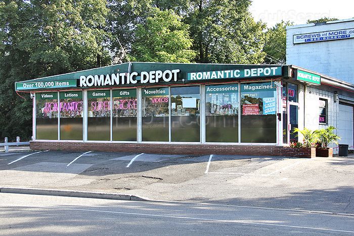 Elmsford, New York Romantic Depot