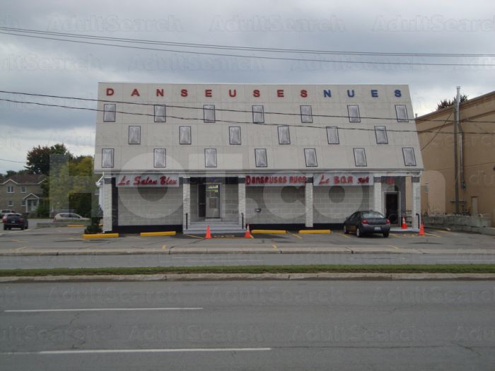 Laval, Quebec Salon Bleu