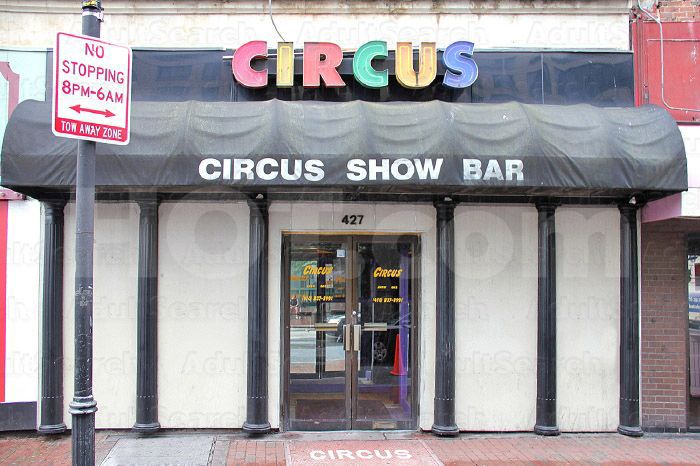 Baltimore, Maryland Circus Show Bar
