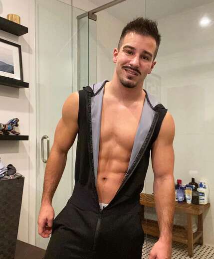 Escorts New York City, New York funny,freaky and elegant