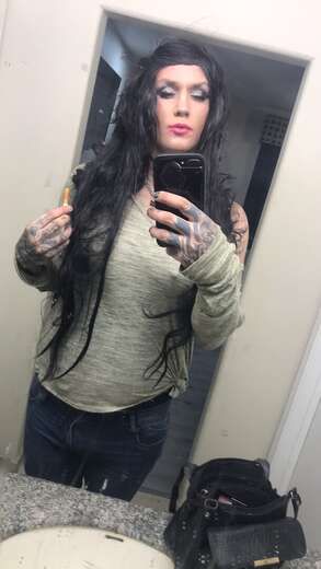 Escorts Houston, Texas E-boy/tattoo artist/dragQueen