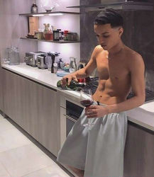 Escorts New York City, New York Latin