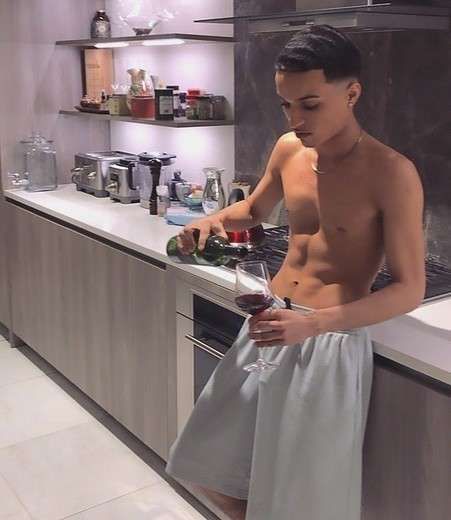 Escorts New York City, New York Latin