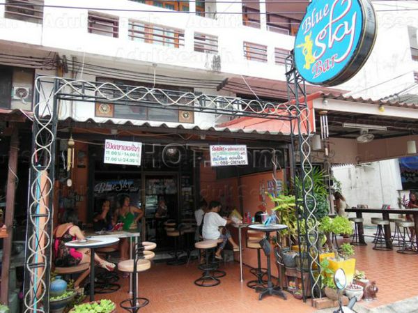 Beer Bar / Go-Go Bar Ban Chang, Thailand Blue Sky Beer Bar